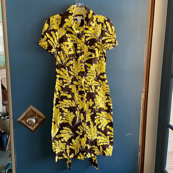 DIANE VON FURSTENBERG DVF Collared Pockets Fit Flare Dress Size 2 Leaf Hawaiian - Picture 3 of 10